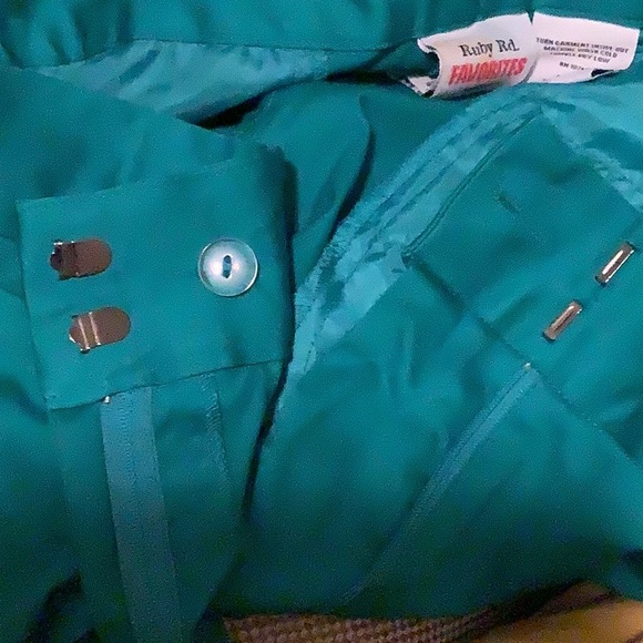 Ruby Rd Favorite Woman capri - Picture 3 of 6